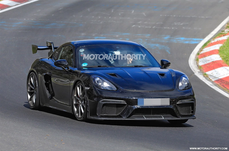 Spy shots and video of the 2021 Porsche 718 Cayman GT4 RS