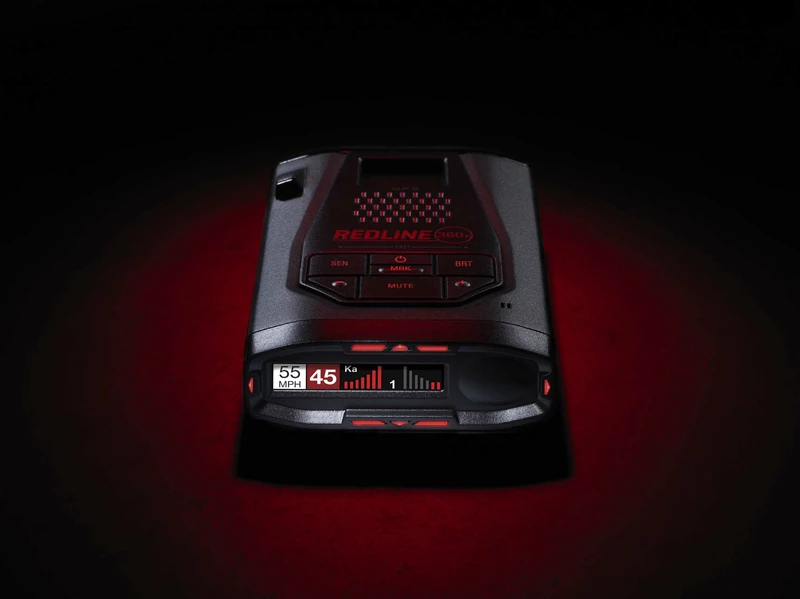 Escort Redline 360C Radar Detector Aims for Range King