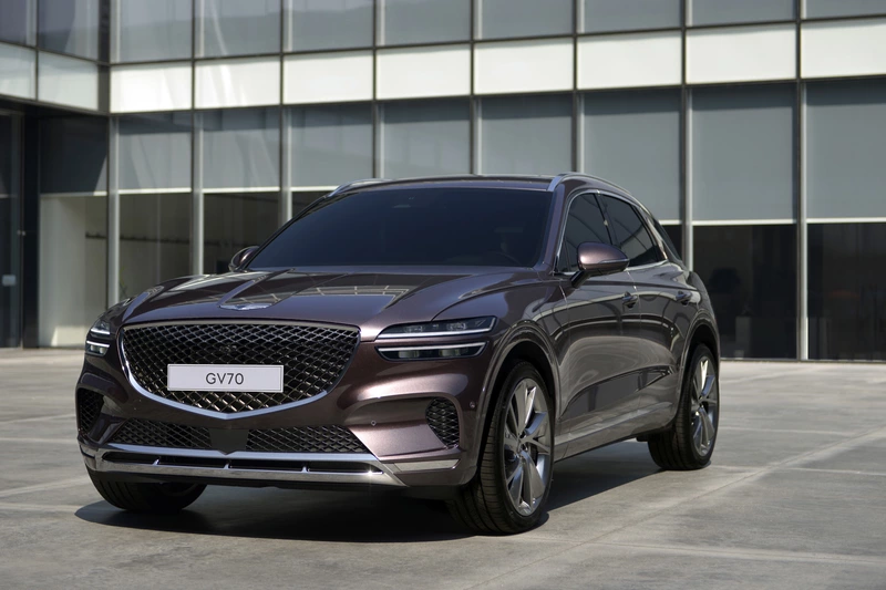 A preview of the 2022 Genesis GV70, a handsome BMW X3 competitor.