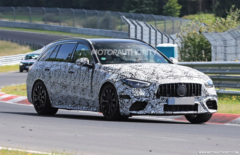 Spy shots and video of the 2023 Mercedes-Benz AMG C63 wagon: more power, fewer cylinders