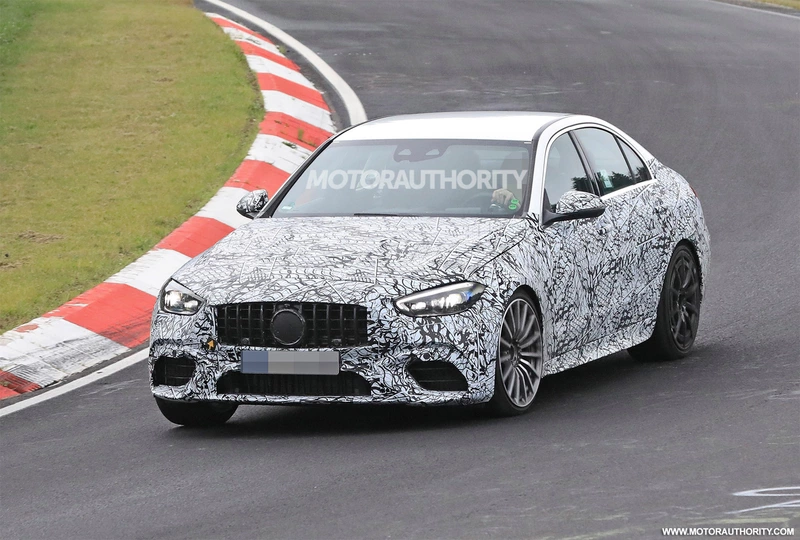 Spy shots and video of the 2023 Mercedes-Benz AMG C63: electric four-cylinder engine replaces the V8