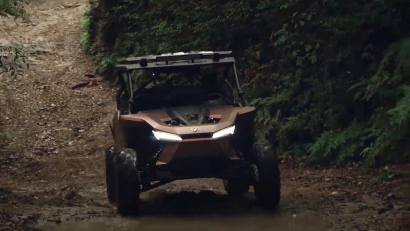 Lexus has unveiled a UTV with a hydrogen-powered engine.