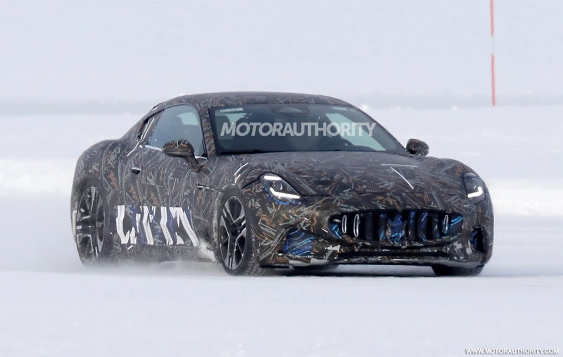 Spy shots of the 2024 Maserati GranTurismo Folgore: an electric GT with more than 1,200 hp.