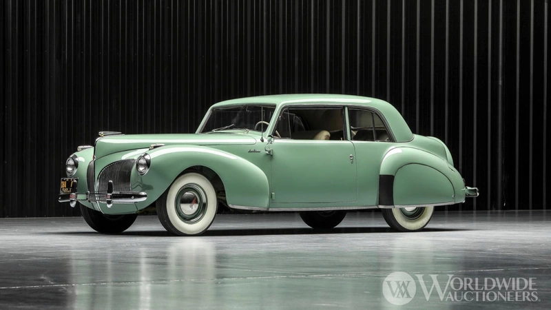 Rita Hayworth's 1941 Lincoln Continental will be auctioned off.