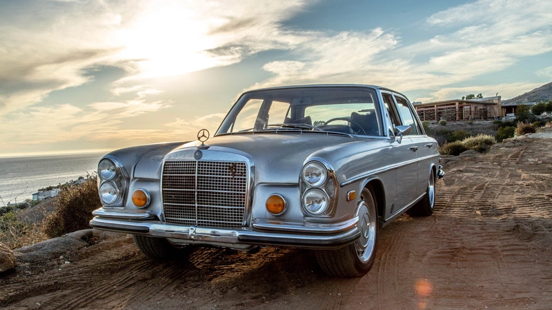 Icon modernizes the 1971 Mercedes-Benz 300SEL.