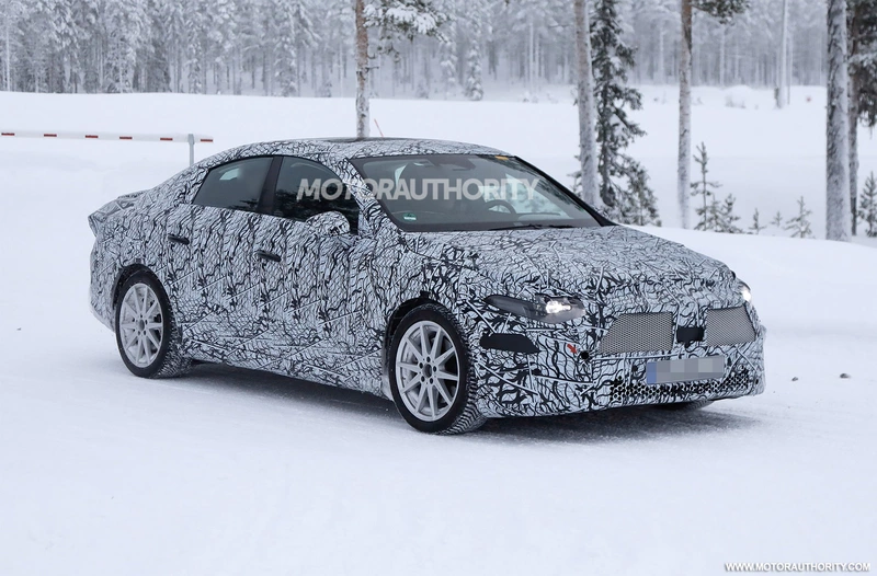 2025 Mercedes-Benz EQA spy shots