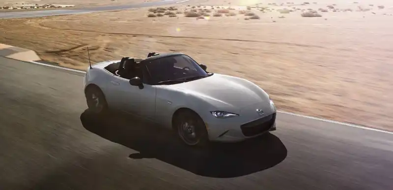 2025 Mazda MX-5 Miata marks the glorious roadster of 35 years